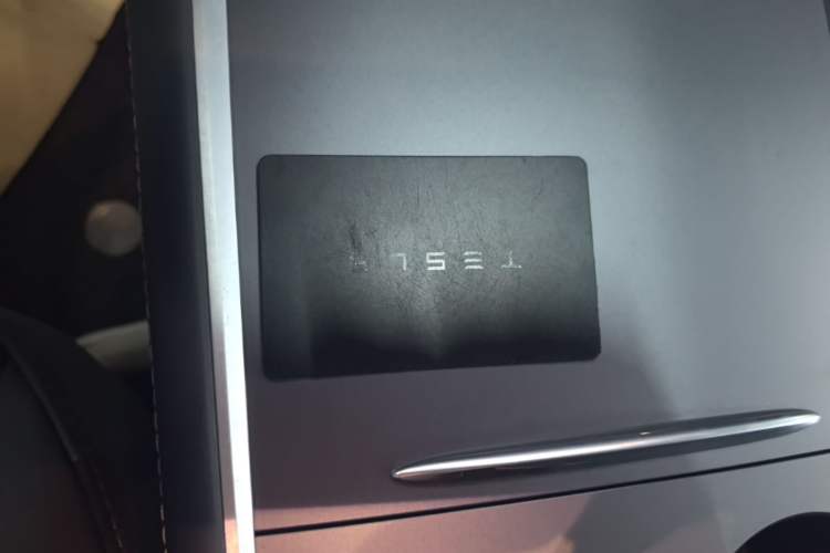 Used Tesla Model Y 2023 Rear-Wheel-Drive Version Vehicle Key