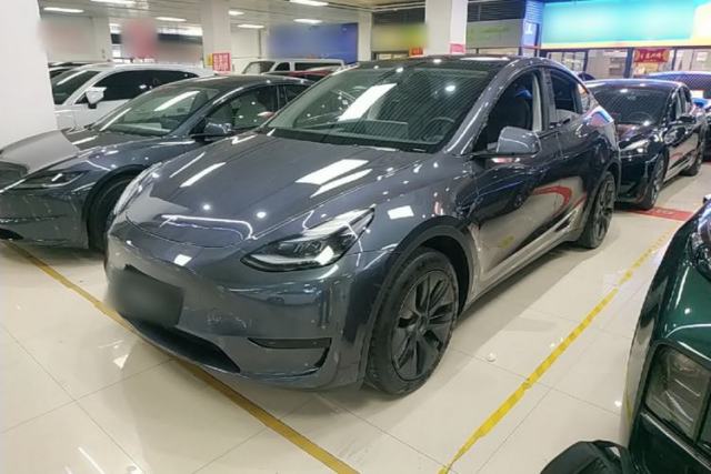 Used Tesla Model Y 2023 Rear-Wheel-Drive Version