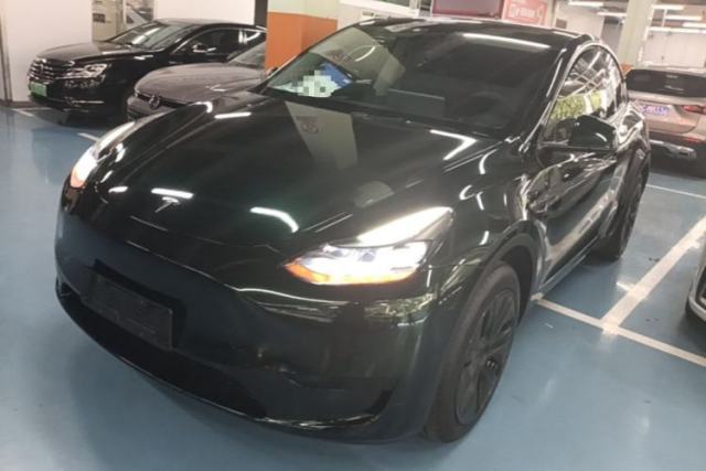 Used Tesla Model Y 2023 Rear-Wheel-Drive Version