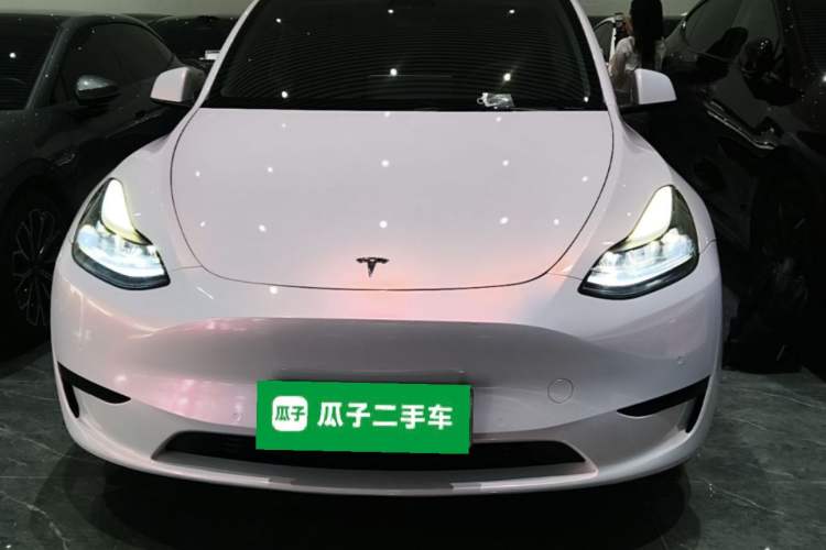 Used Tesla Model Y 2023 Rear-Wheel-Drive Version Front