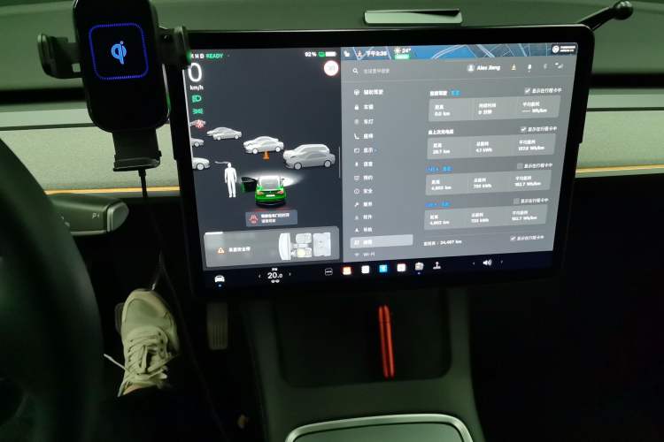 Used Tesla Model Y 2023 Rear-Wheel-Drive Version Audio And AC Panel