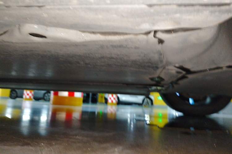 Used Tesla Model Y 2023 Long-Range All-Wheel-Drive Version Chassis Front Right
