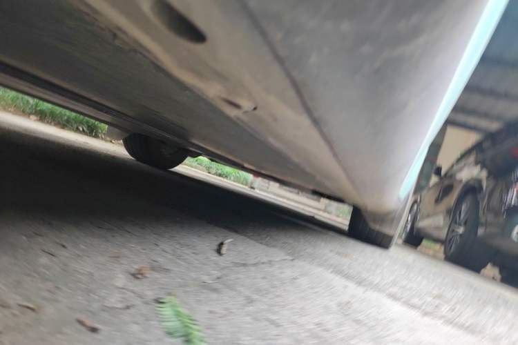 Used Tesla Model Y 2023 Rear-Wheel-Drive Version Chassis Rear Right