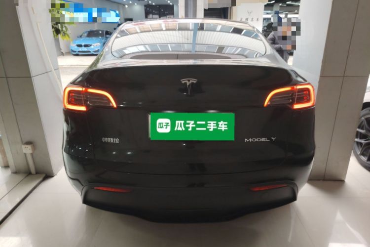 Used Tesla Model Y 2023 Long-Range All-Wheel-Drive Version Exterior 4