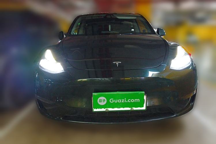 Used Tesla Model Y 2023 Long-Range All-Wheel-Drive Version Front