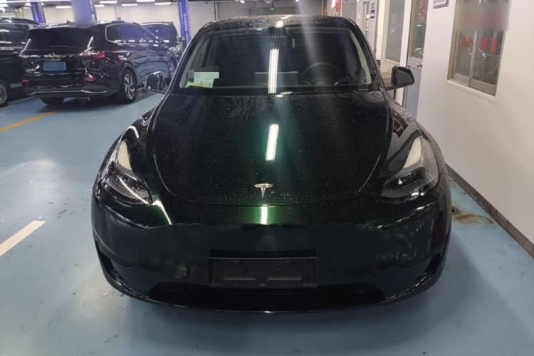 Used Tesla Model Y 2023 Rear-Wheel-Drive Version Front