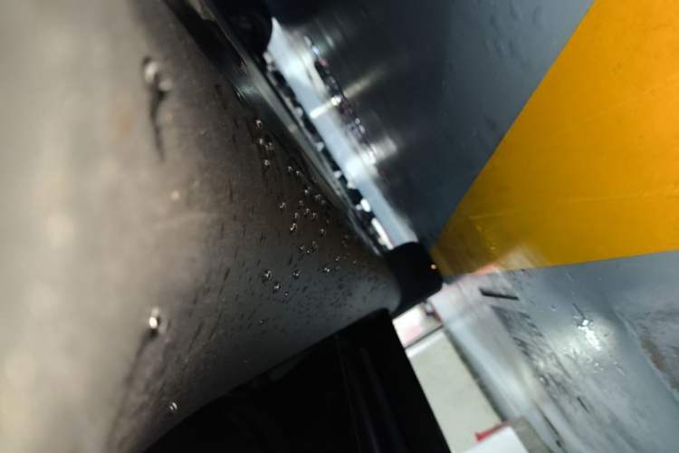 Used Tesla Model Y 2023 Rear-Wheel-Drive Version Left Side Sill