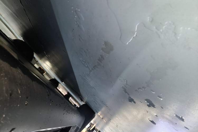 Used Tesla Model Y 2023 Rear-Wheel-Drive Version Right Side Sill
