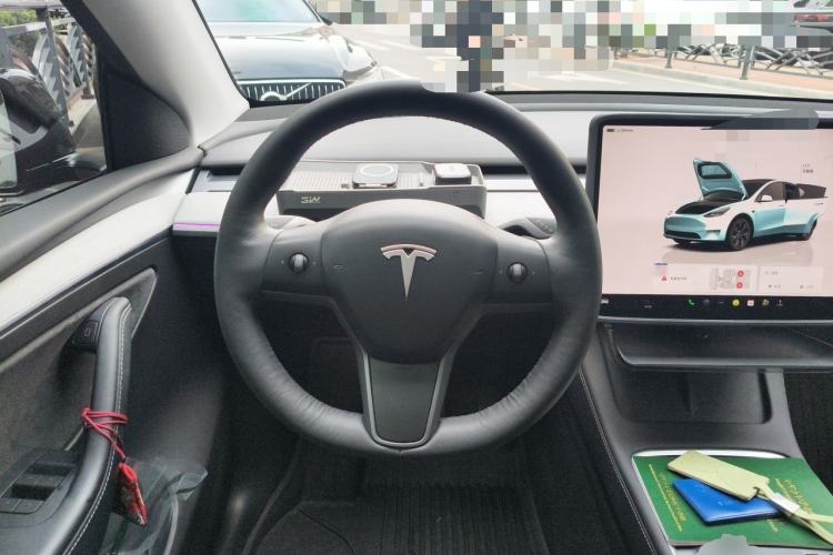 Used Tesla Model Y 2023 Rear-Wheel-Drive Version Steering Wheel