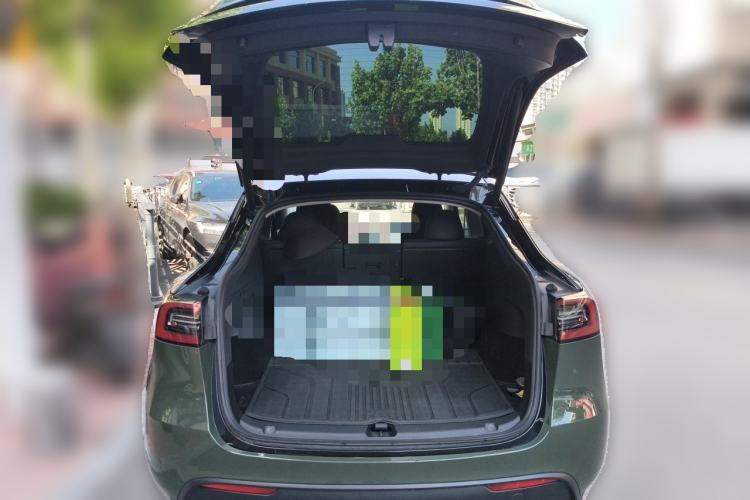 Used Tesla Model Y 2023 Rear-Wheel-Drive Version Trunk