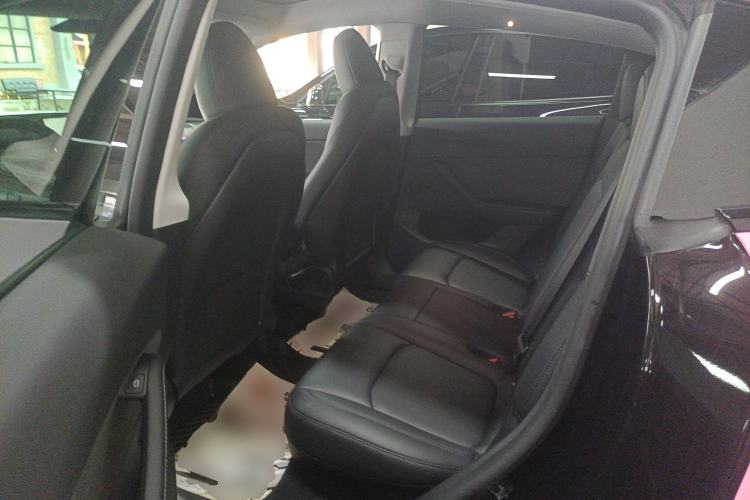 Used Tesla Model Y 2023 Rear-Wheel-Drive Version Left Rear Seat