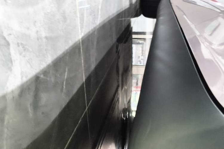 Used Tesla Model Y 2023 Rear-Wheel-Drive Version Left Side Sill