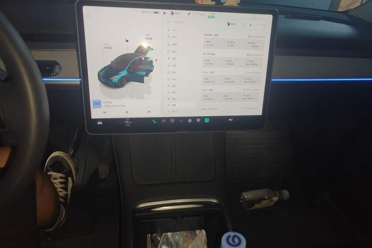 Used Tesla Model Y 2023 Long-Range All-Wheel-Drive Version Audio And AC Panel