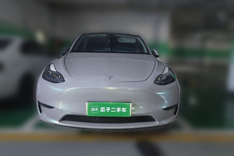 Used Tesla Model Y 2023 Long-Range All-Wheel-Drive Version Front