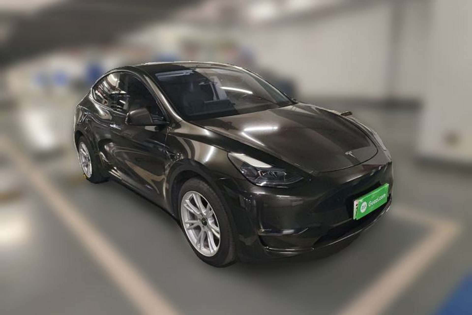 Used Tesla Model Y 2023 Long-Range All-Wheel-Drive Version Front Right 45 Deg