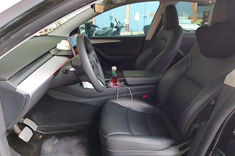 Used Tesla Model Y 2023 Rear-Wheel-Drive Version Left Front Seat