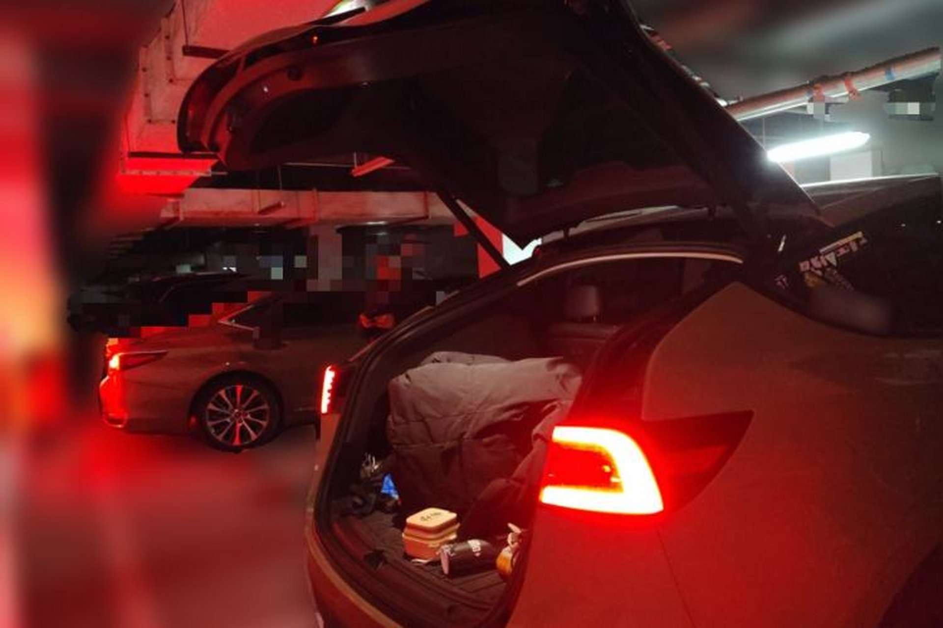 Used Tesla Model Y 2023 Long-Range All-Wheel-Drive Version Trunk