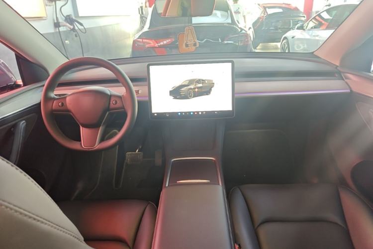 Used Tesla Model Y 2023 Rear-Wheel-Drive Version Center Console