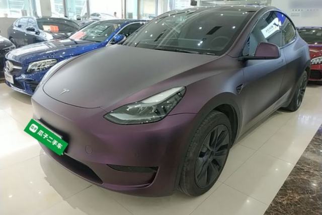 Tesla Model Y 2023 Rear-Wheel-Drive Version с пробегом