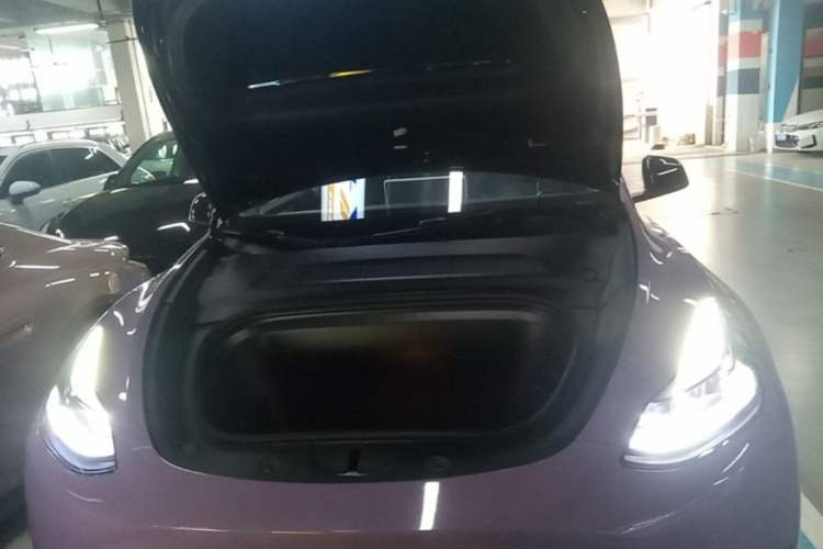 Used Tesla Model Y 2023 Rear-Wheel-Drive Version Engine Bay