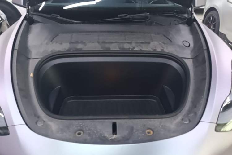 Used Tesla Model Y 2023 Rear-Wheel-Drive Version Engine Bay