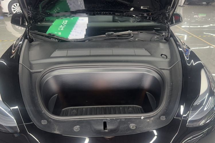 Used Tesla Model Y 2023 Rear-Wheel-Drive Version Engine Bay