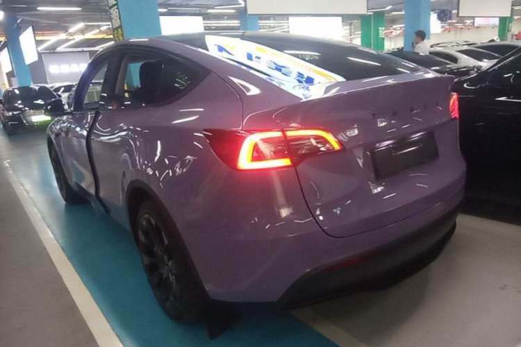 Used Tesla Model Y 2023 Rear-Wheel-Drive Version Exterior 2