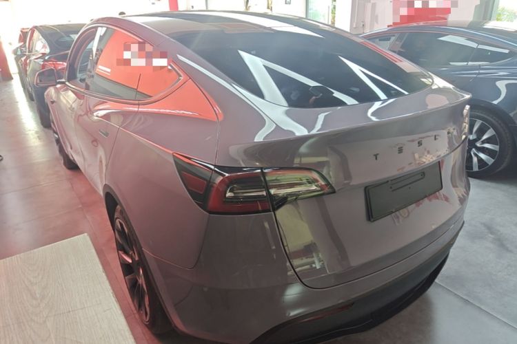 Used Tesla Model Y 2023 Rear-Wheel-Drive Version Exterior 2