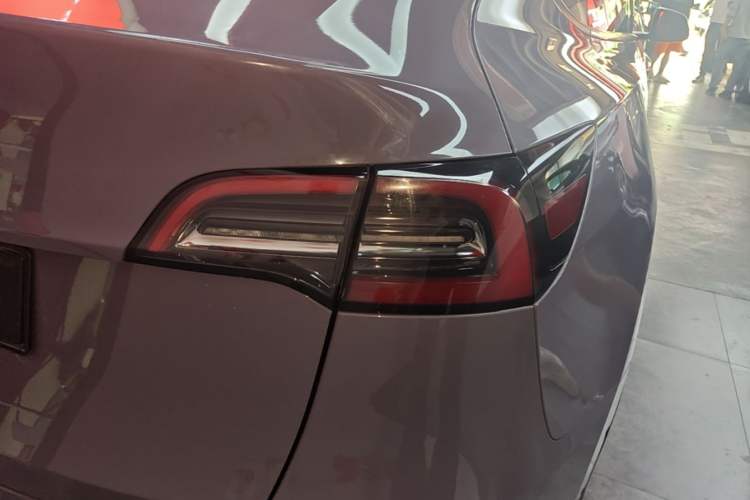 Used Tesla Model Y 2023 Rear-Wheel-Drive Version Exterior 3