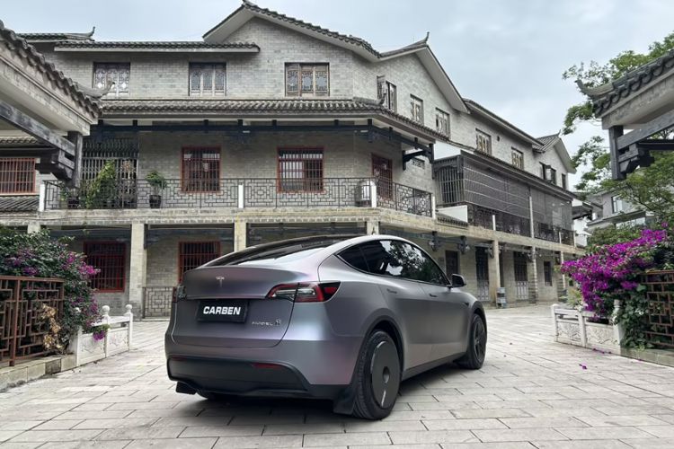 Used Tesla Model Y 2023 Long-Range All-Wheel-Drive Version Exterior 4