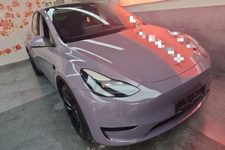 Used Tesla Model Y 2023 Rear-Wheel-Drive Version Front Right 45 Deg