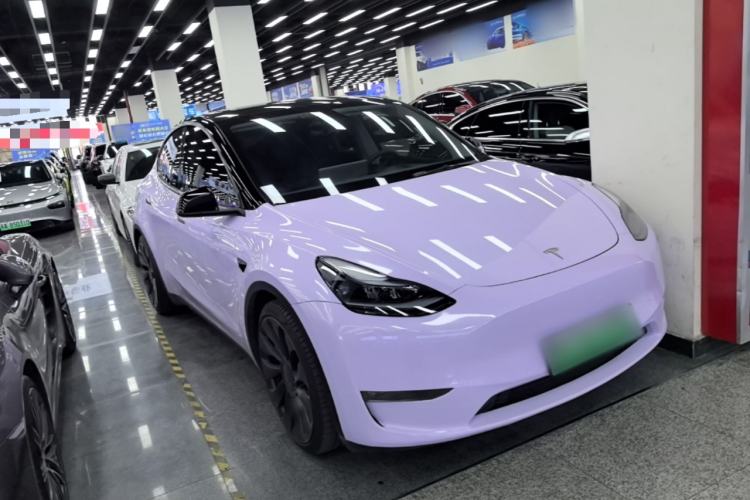 Used Tesla Model Y 2023 High-Performance All-Wheel-Drive Version Front Right 45 Deg