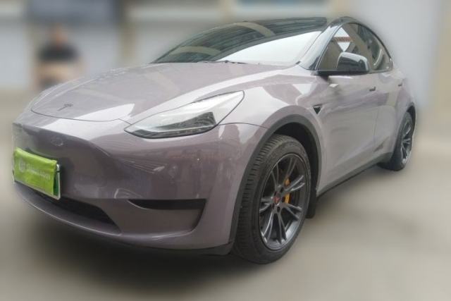 Tesla Model Y 2023 Rear-Wheel-Drive Version с пробегом