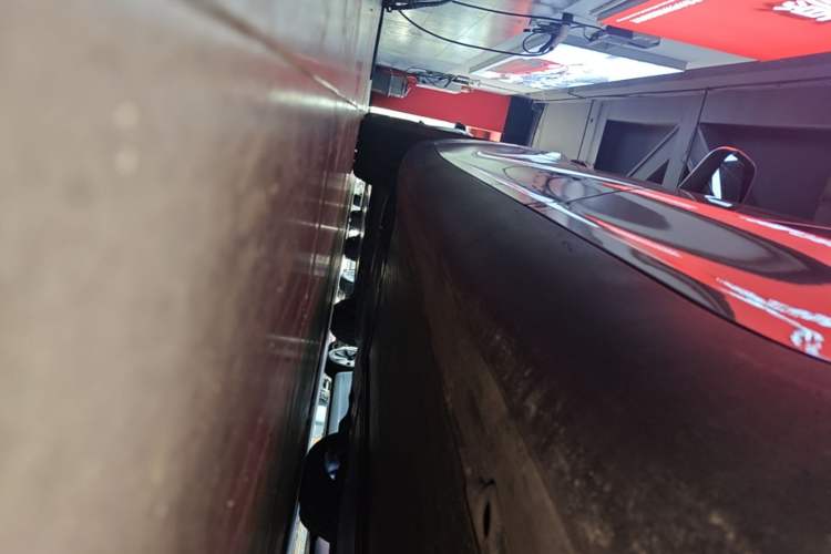 Used Tesla Model Y 2023 Rear-Wheel-Drive Version Left Side Sill