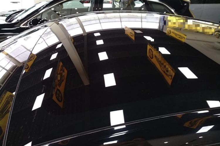 Used Tesla Model Y 2023 Rear-Wheel-Drive Version Roof