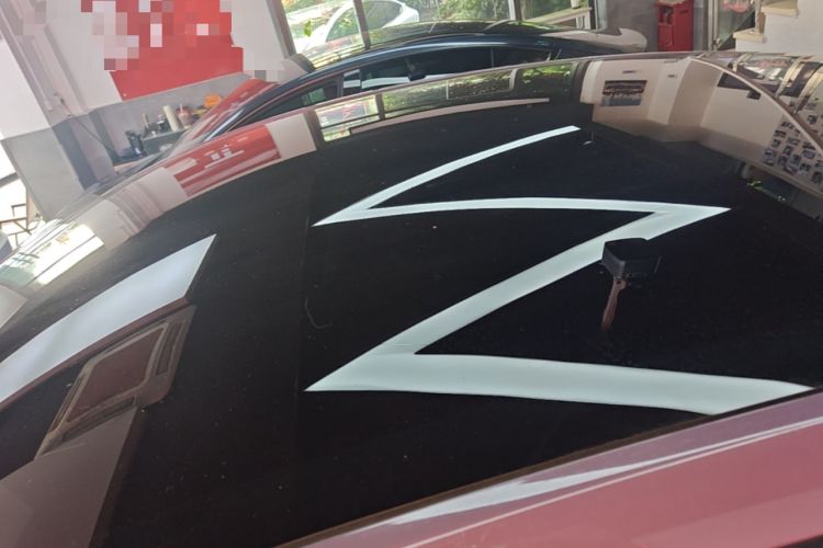 Used Tesla Model Y 2023 Rear-Wheel-Drive Version Roof