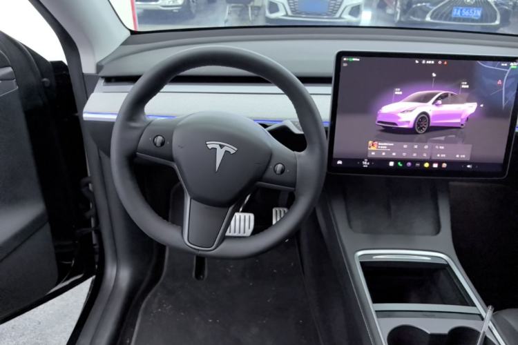 Used Tesla Model Y 2023 High-Performance All-Wheel-Drive Version Steering Wheel