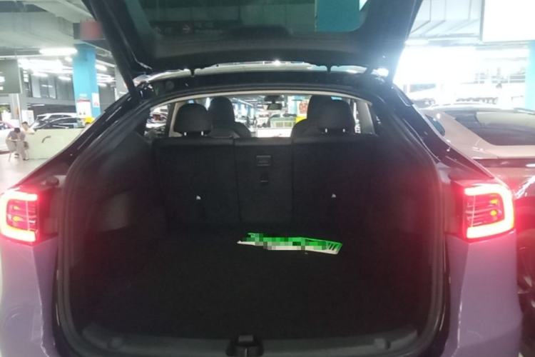 Used Tesla Model Y 2023 Rear-Wheel-Drive Version Trunk