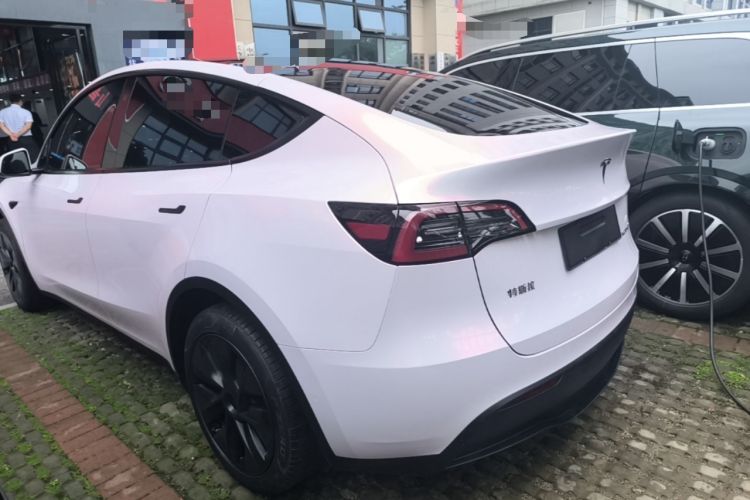 Used Tesla Model Y 2023 Rear-Wheel-Drive Version Rear Left 45 Deg