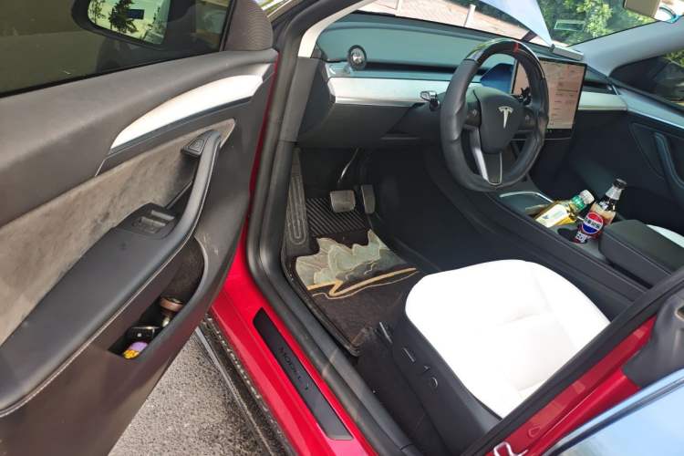 Used Tesla Model Y 2023 Rear-Wheel-Drive Version Driver Seat