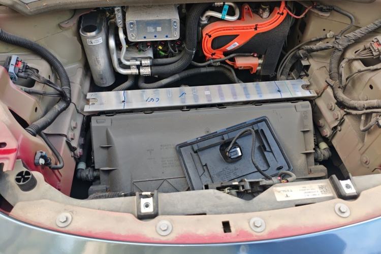 Used Tesla Model Y 2023 Rear-Wheel-Drive Version Engine Bay
