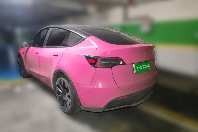 Used Tesla Model Y 2023 Rear-Wheel-Drive Version Exterior 2