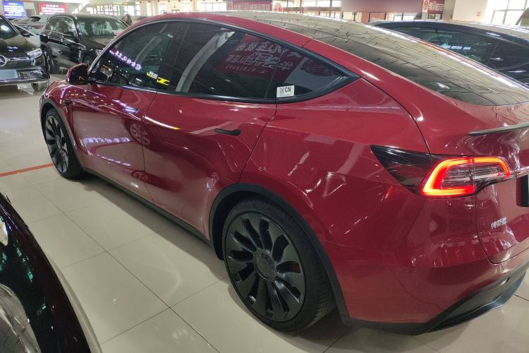 Used Tesla Model Y 2023 High-Performance All-Wheel-Drive Version Exterior 3
