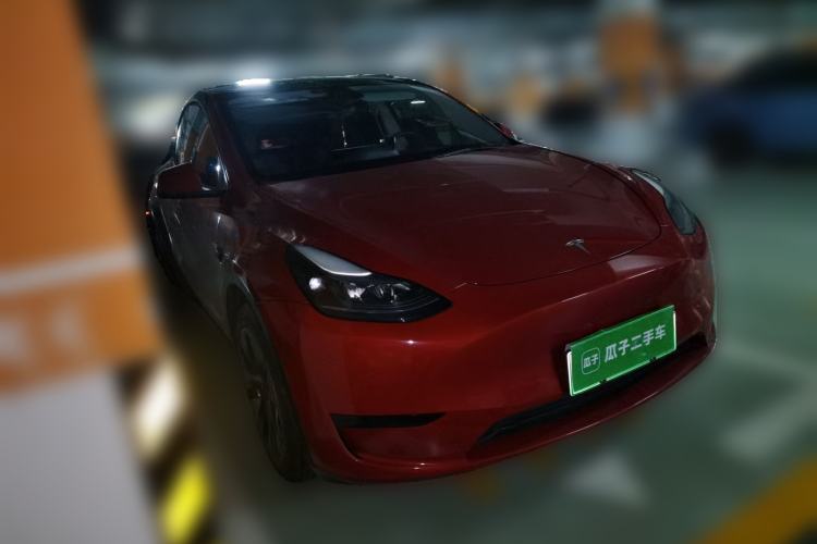Used Tesla Model Y 2023 Rear-Wheel-Drive Version Front Right 45 Deg