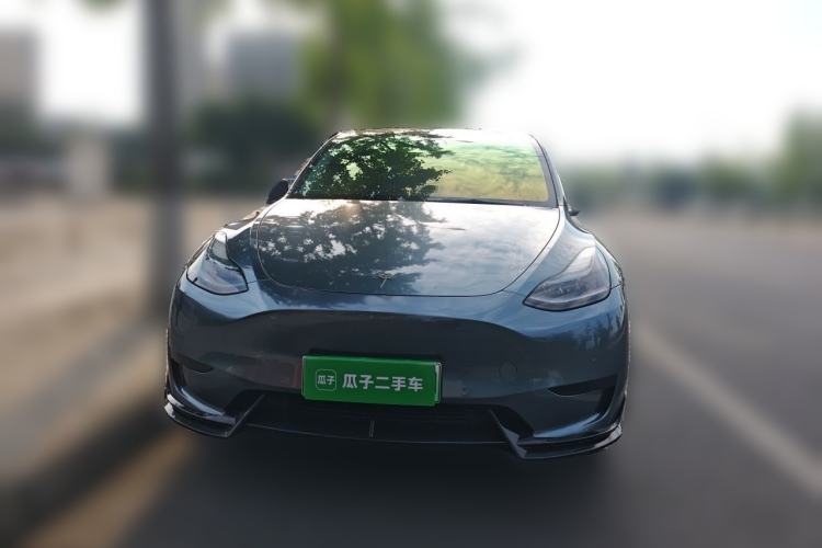 Used Tesla Model Y 2023 Rear-Wheel-Drive Version Front