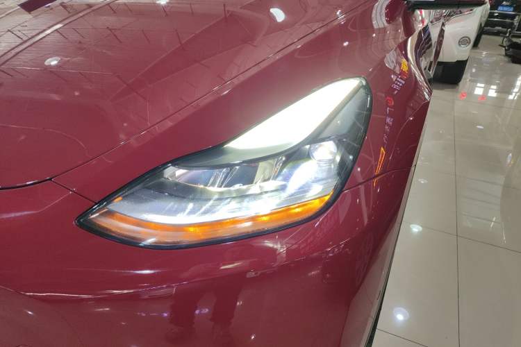 Used Tesla Model Y 2023 High-Performance All-Wheel-Drive Version Left Front Headlight