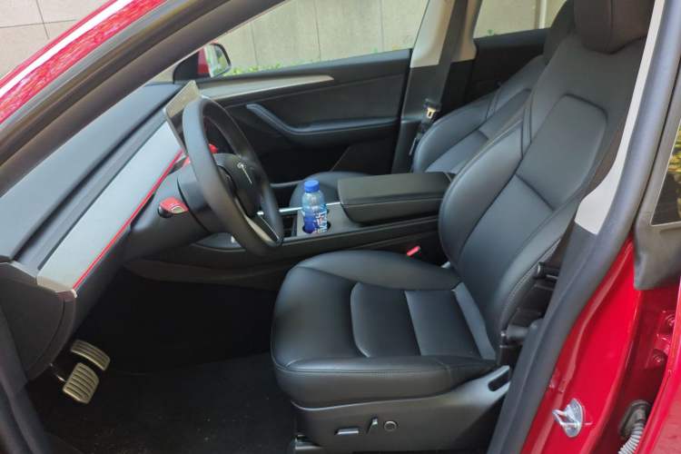 Used Tesla Model Y 2023 High-Performance All-Wheel-Drive Version Left Front Seat