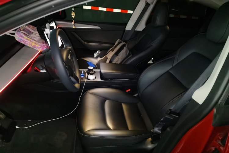 Used Tesla Model Y 2023 Rear-Wheel-Drive Version Left Front Seat