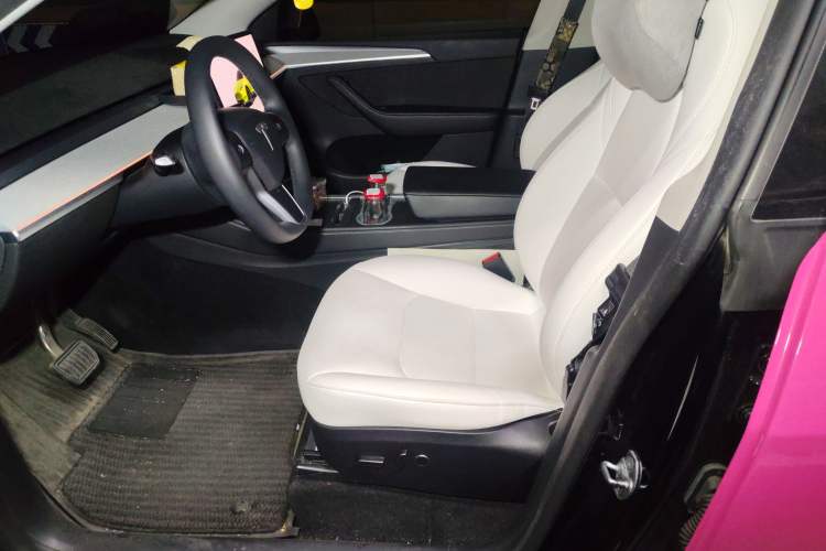 Used Tesla Model Y 2023 Rear-Wheel-Drive Version Left Front Seat