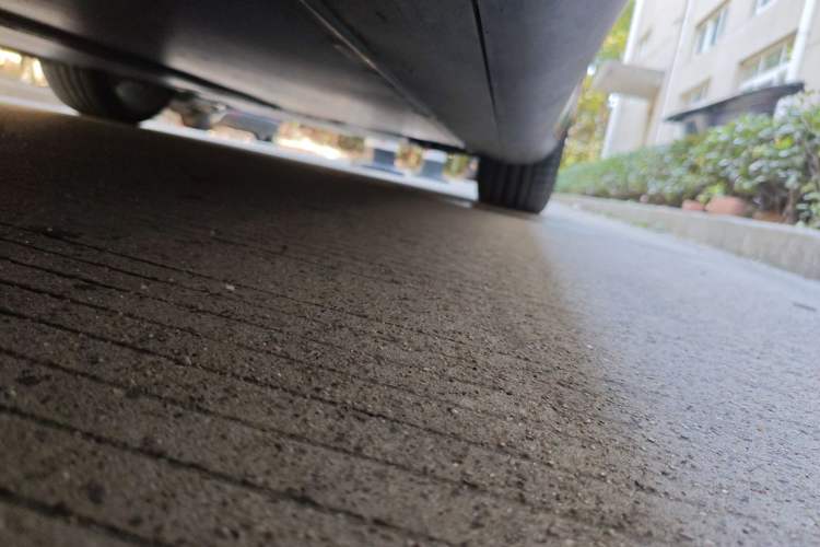 Used Tesla Model Y 2023 High-Performance All-Wheel-Drive Version Right Side Sill